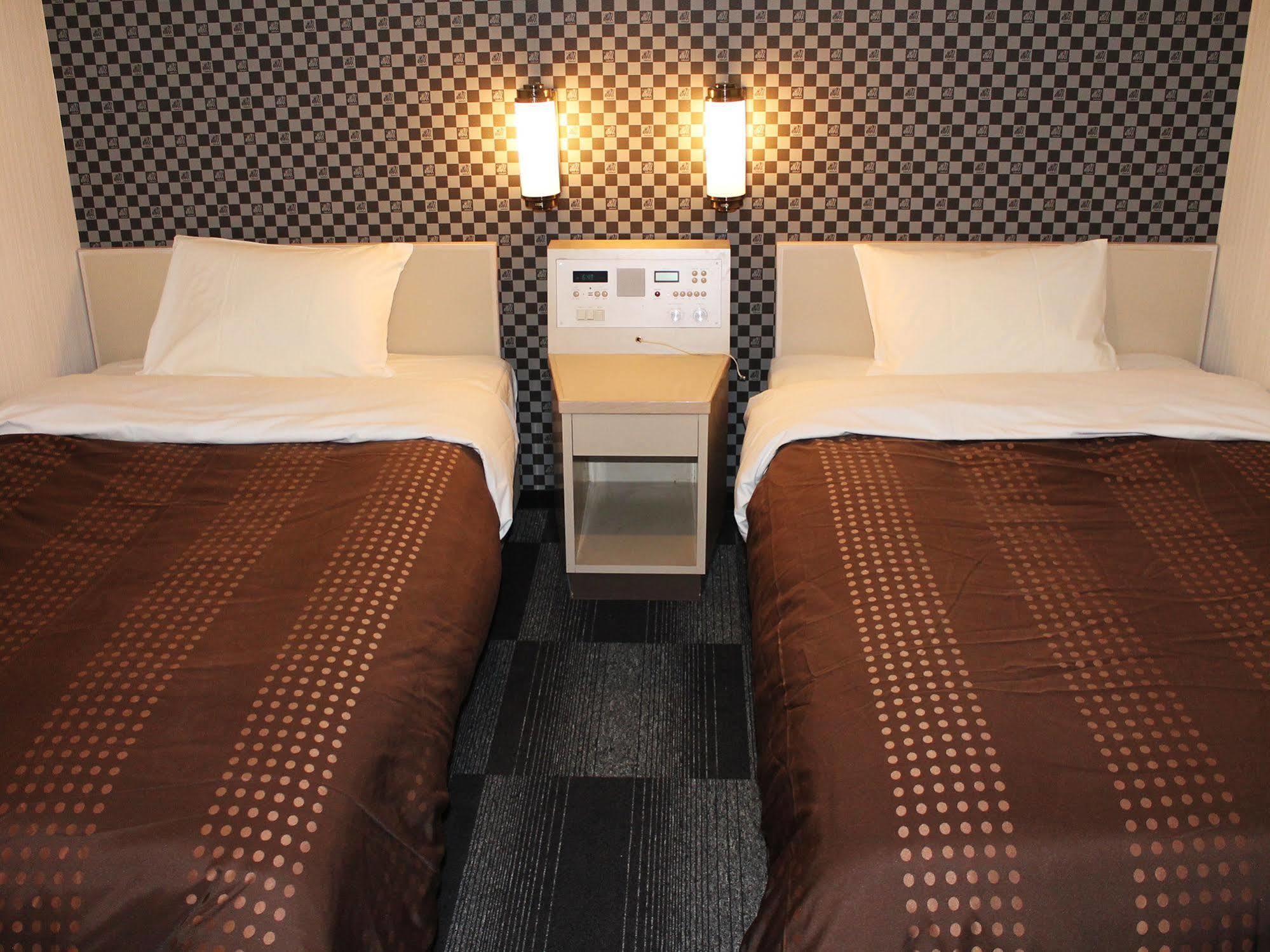 Livemax Kyoto Gojo Hotel Екстериор снимка