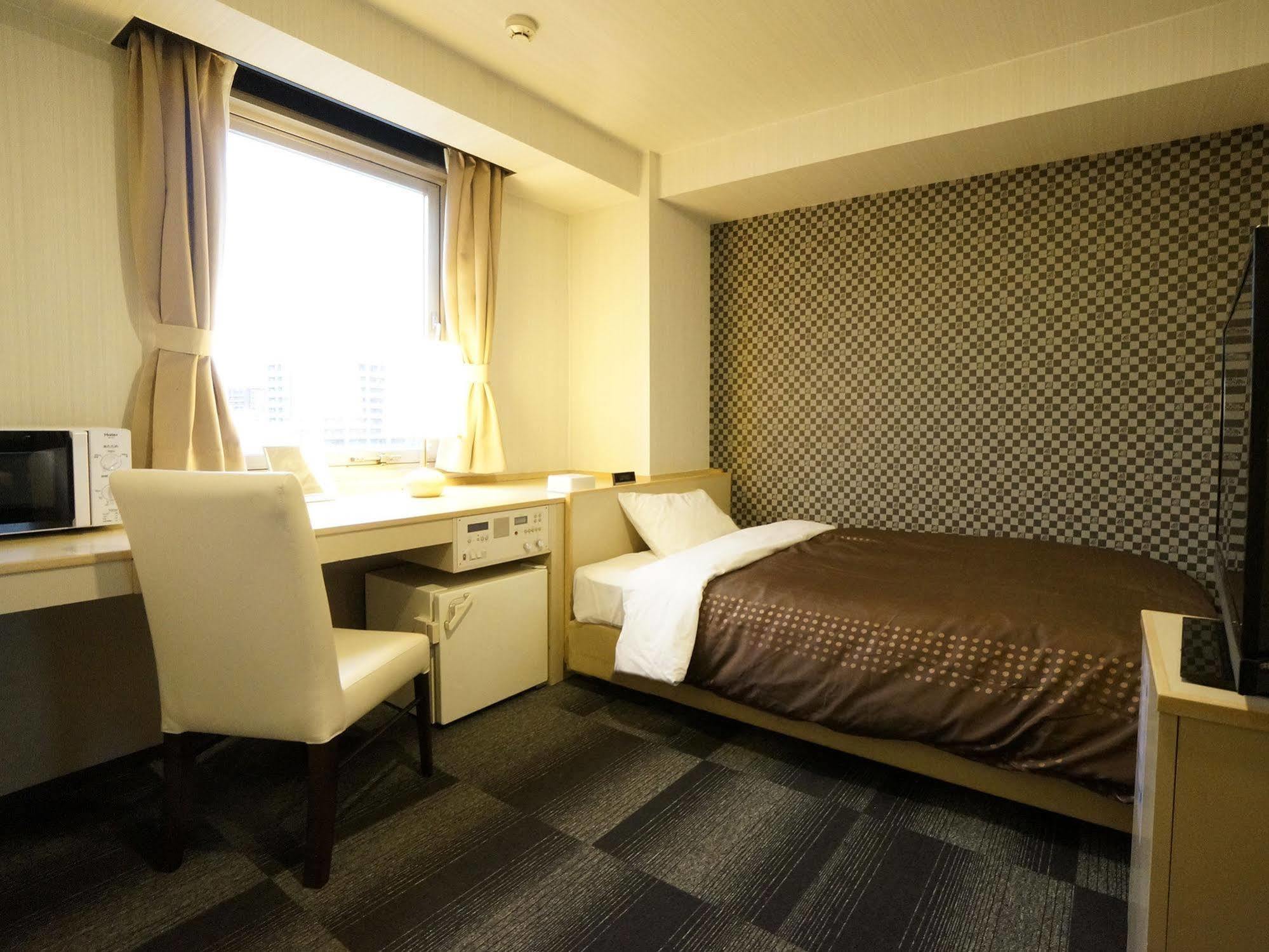 Livemax Kyoto Gojo Hotel Екстериор снимка